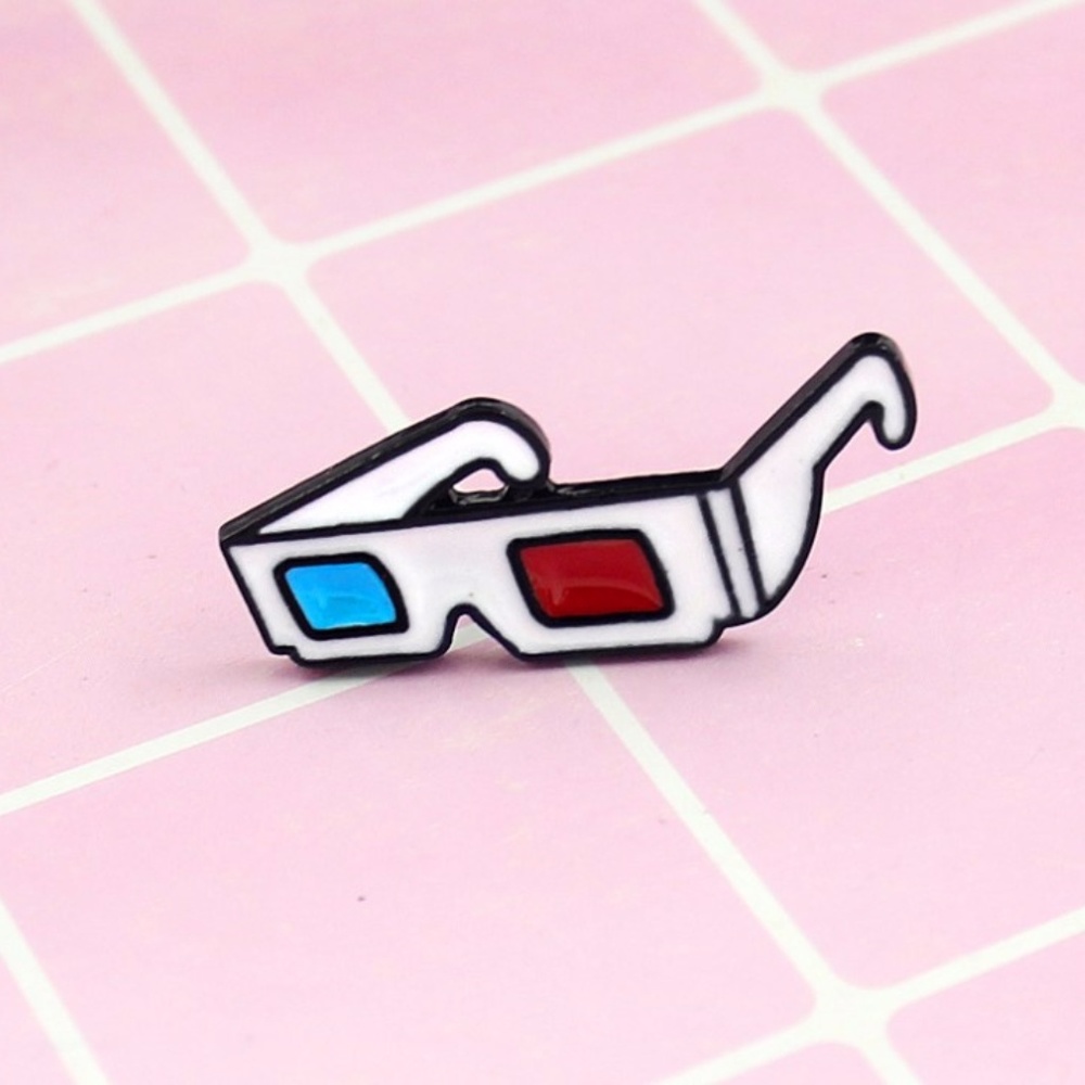 NEW 3D Glasses Enamel Pin Brooch - Picture 2 of 3